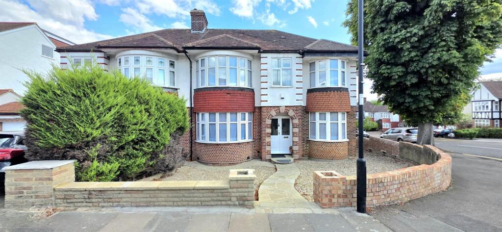 Main image of property: Belgrave Gardens, Oakwood N14