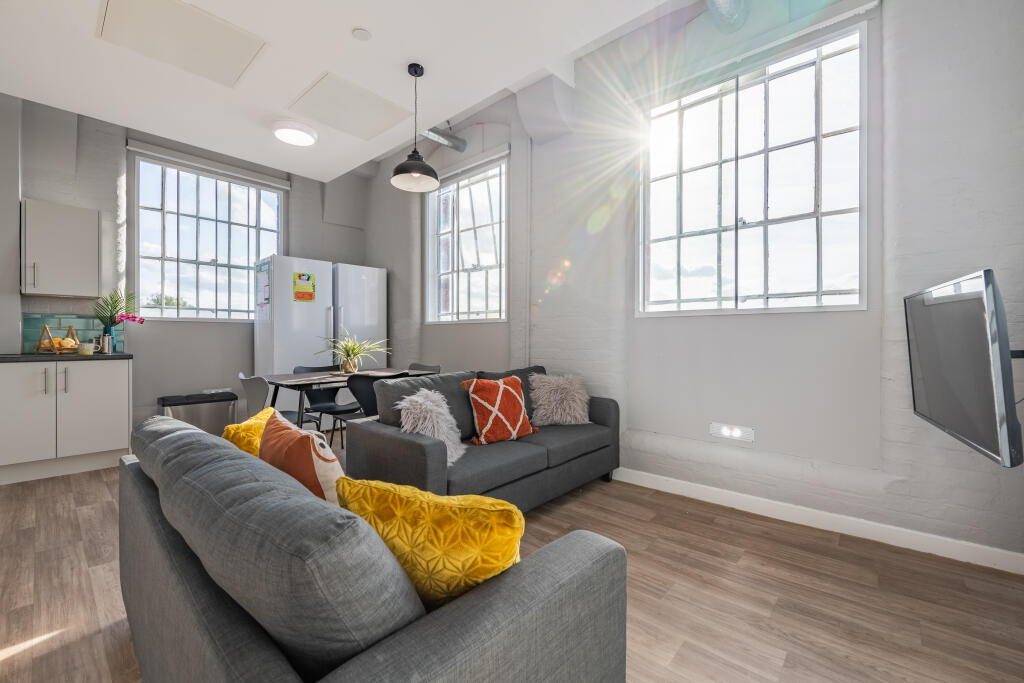 Main image of property: Cotton House 6 Bedroom Flat, Radford Boulevard, Radford, NG7 