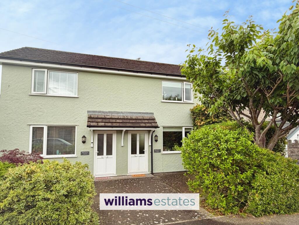Main image of property: Ruthin, LL15