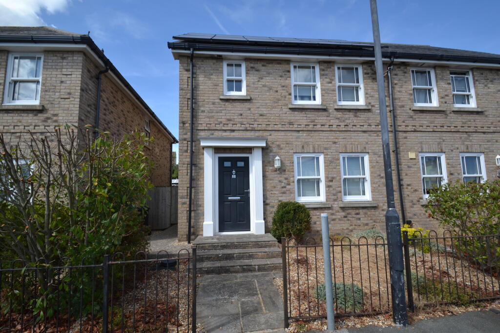 Main image of property: Bettesworth Road, Ryde, Isle Of Wight