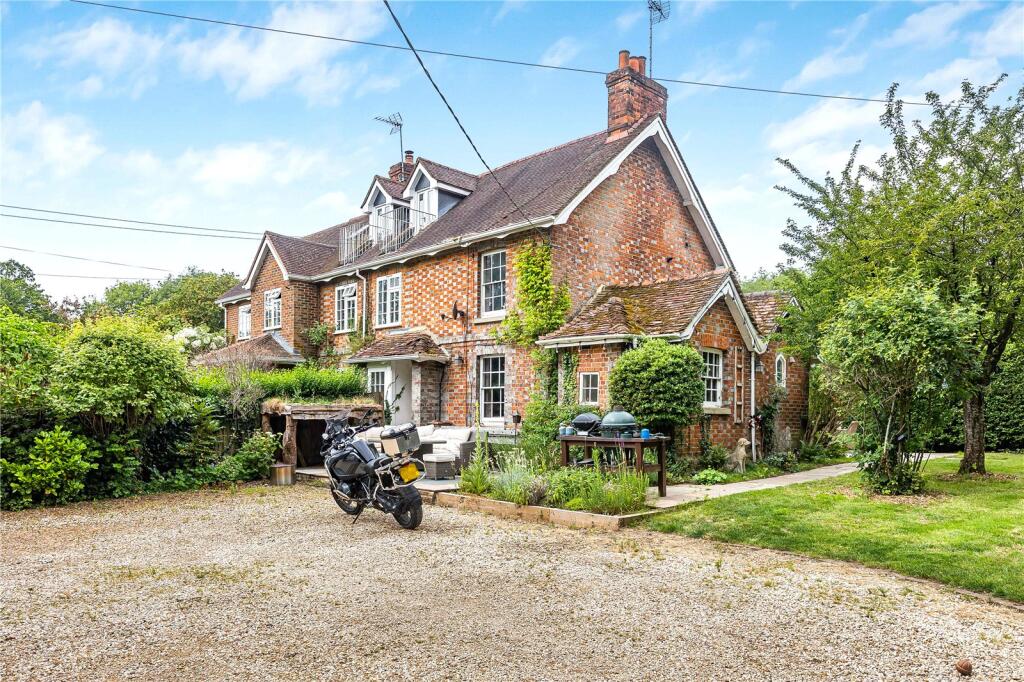 Main image of property: Binfield Heath, RG9 4EN
