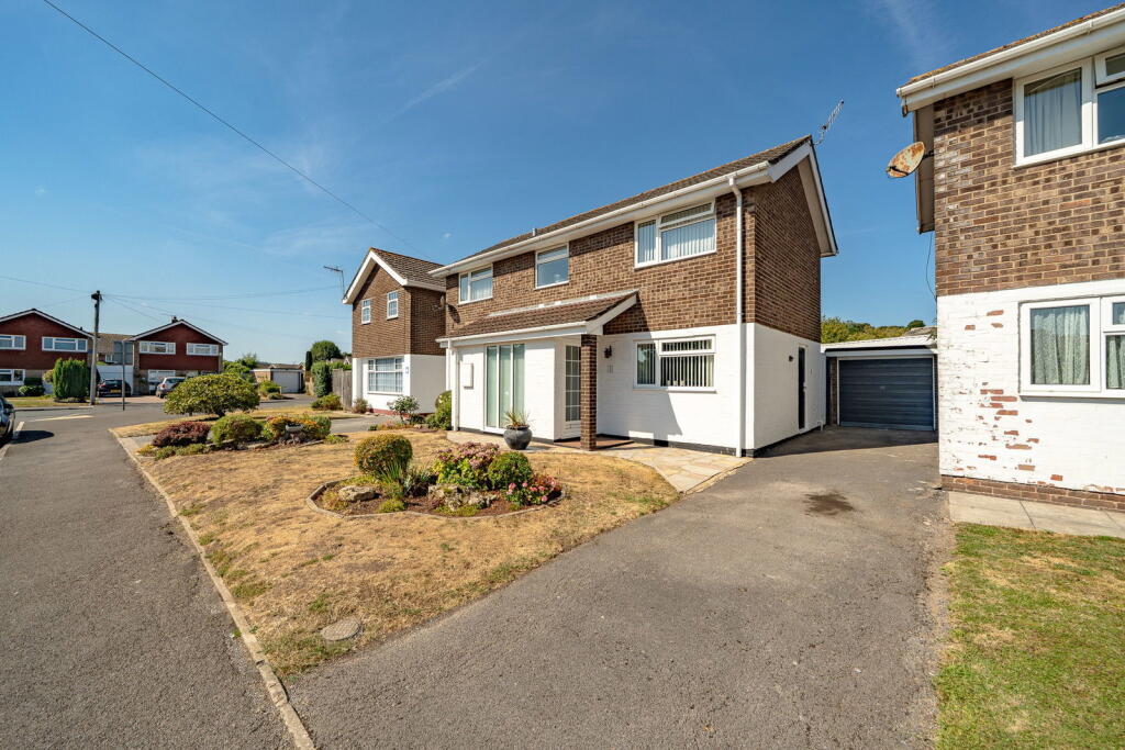 Main image of property: Forester Road, Portishead, Bristol, BS20 6UP