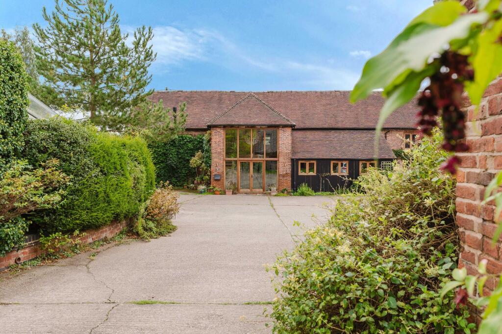 Main image of property: Stareton, The Courtyard, CV8