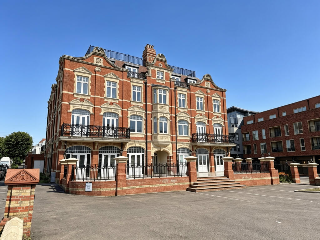 Main image of property: The Grand apartments, Leigh-on-sea, SS9