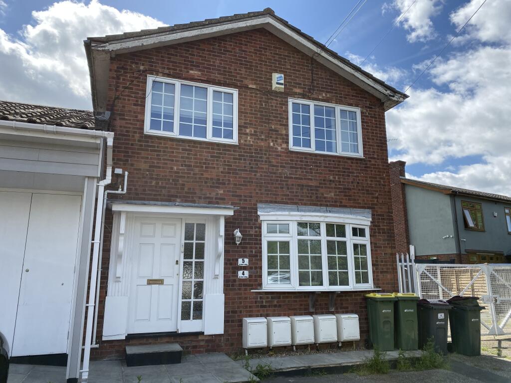 Main image of property: October Lodge, Rawreth Lane, Rawreth, Essex