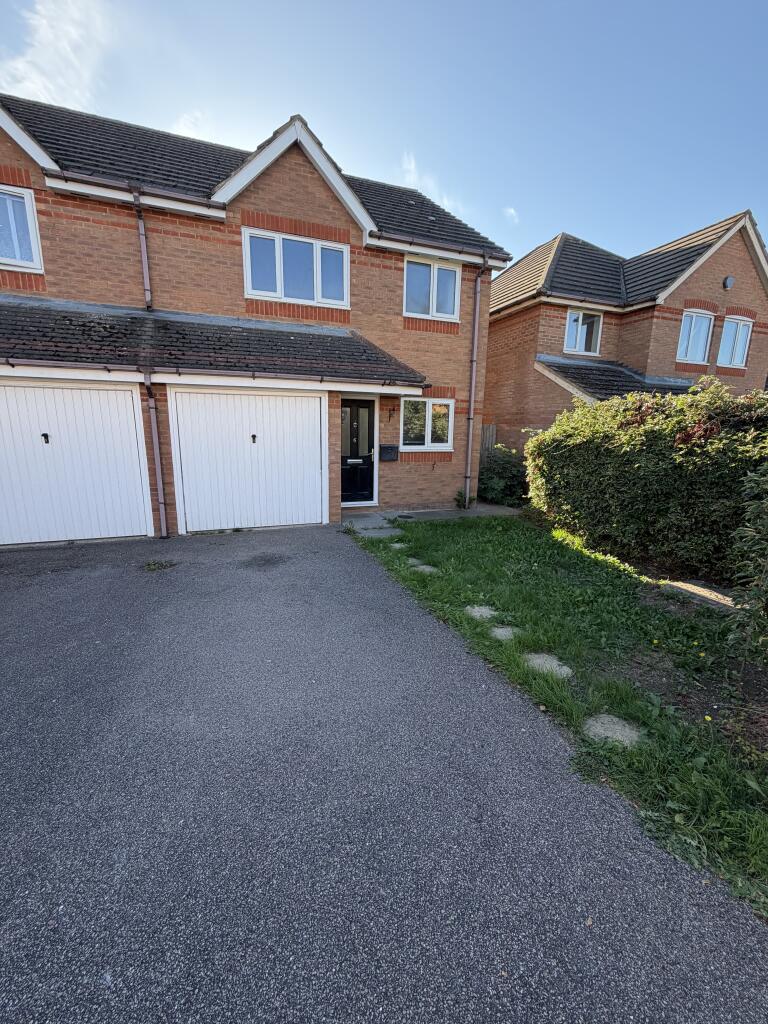 Main image of property: The Oval, Oldbrook, Milton Keynes