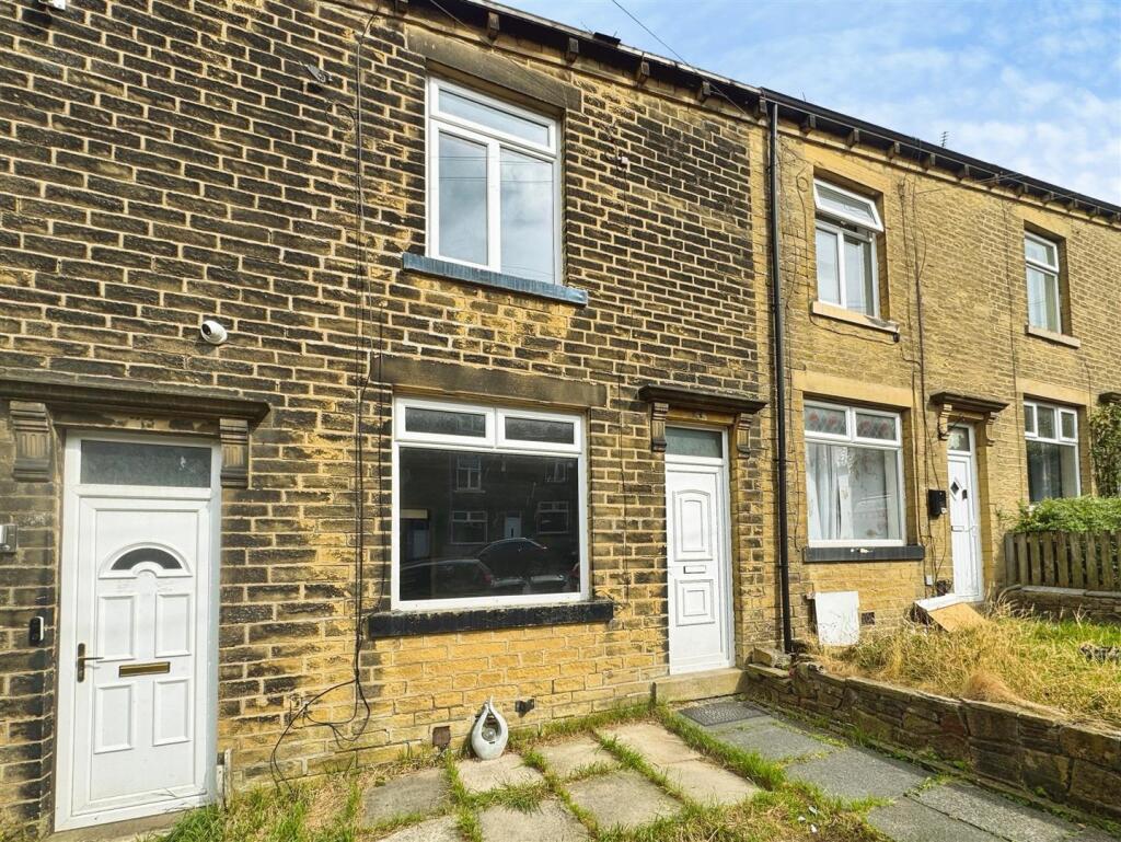 Main image of property: Poplar Avenue, Bradford