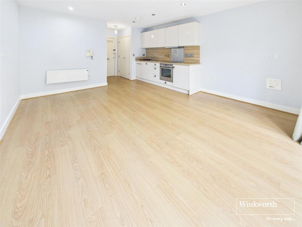 Main image of property: Palmerston House, 3 Aran Walk, Reading, RG2
