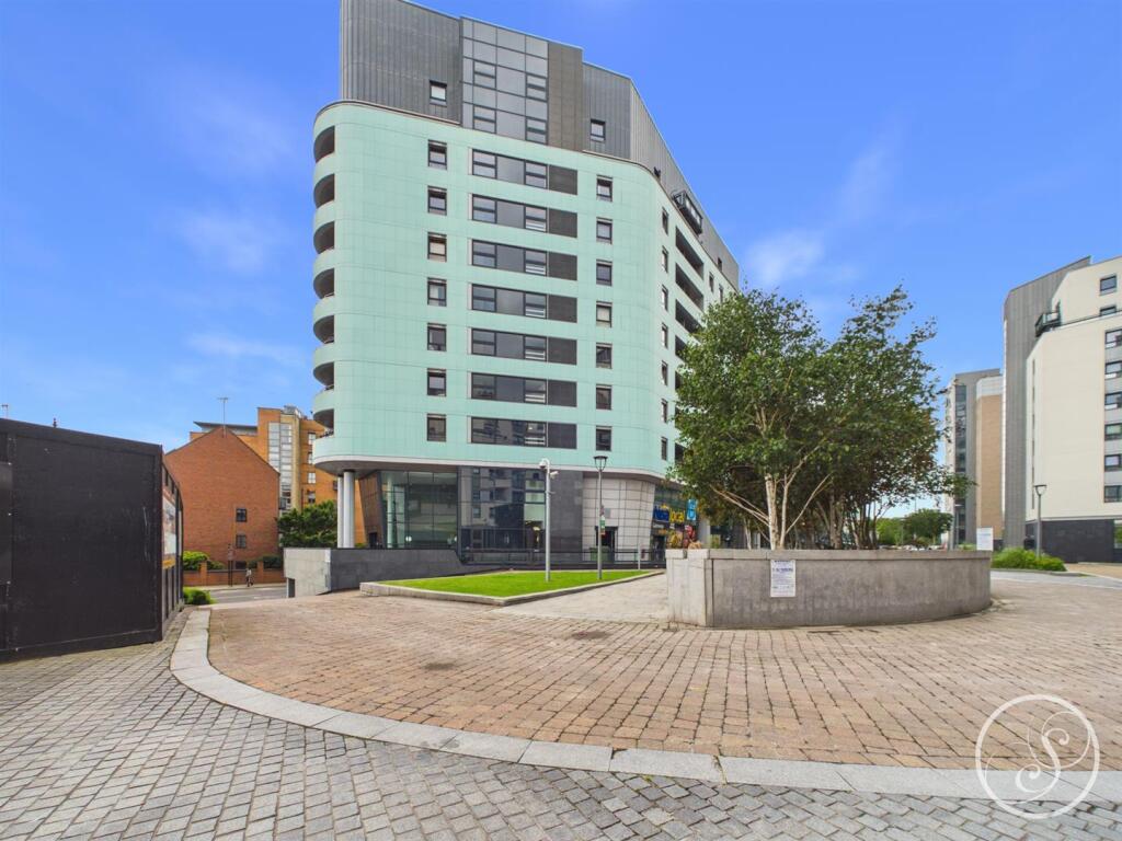 Main image of property: The Gateway West, Leeds