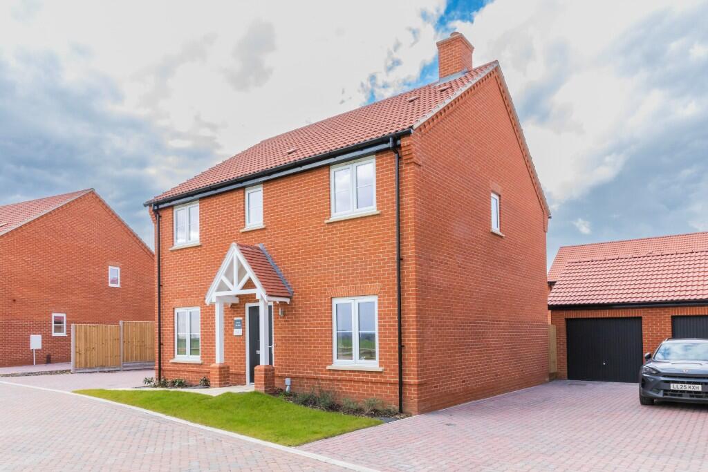 Main image of property: Lovell Sales & Marketing Suite,
Kings Lynn Road,
Hunstanton,
Norfolk,
PE365FL
