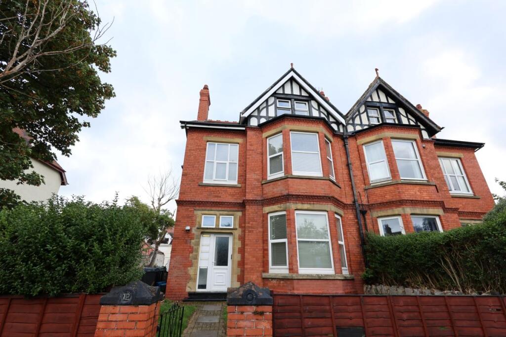 Main image of property: Flat 4, 12 Harcourt Road, Craig Y Don, Llandudno, Conwy, LL30 1TU