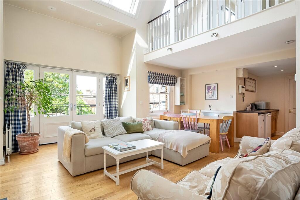 Main image of property: Fullerton Road, London, SW18 1BU, London, SW18