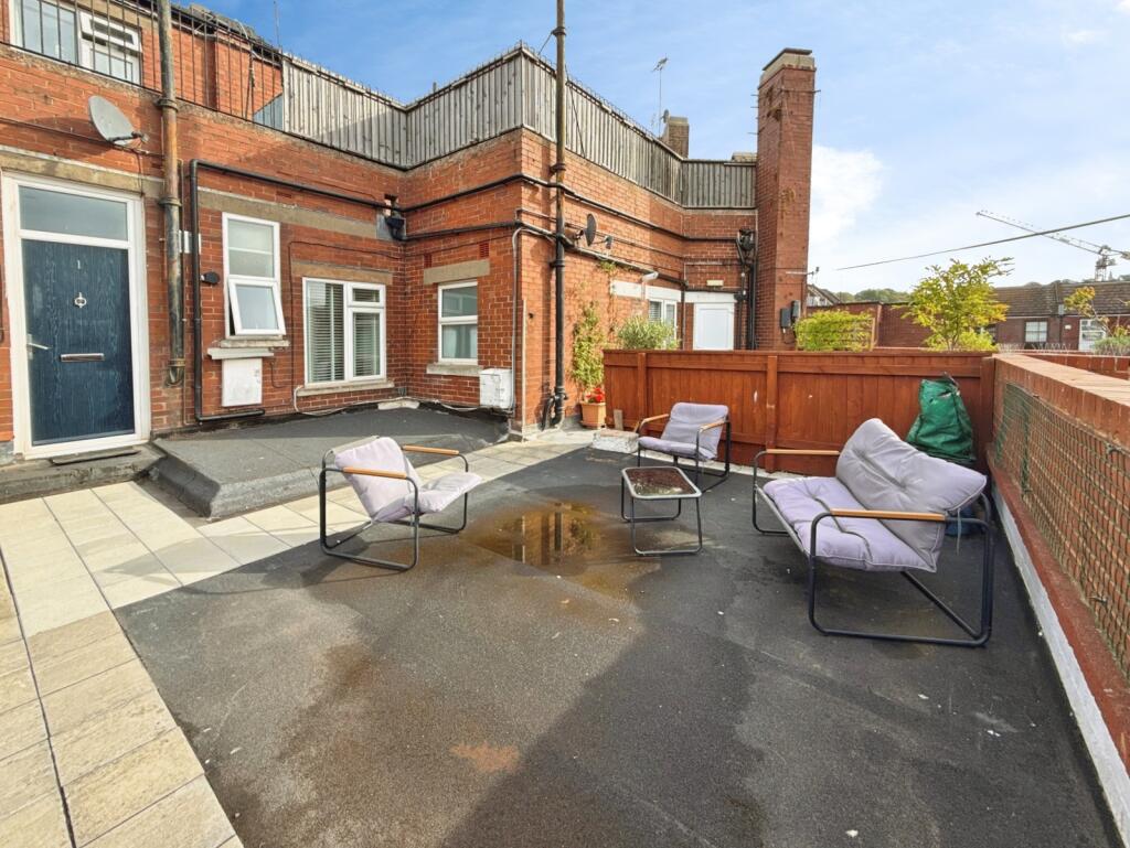 Main image of property: Parade, Exmouth, Devon, EX8