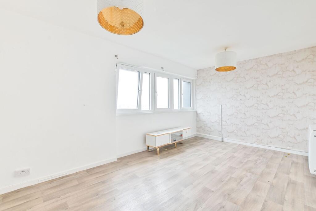 Main image of property: Golborne Gardens, W10, Ladbroke Grove, London, W10