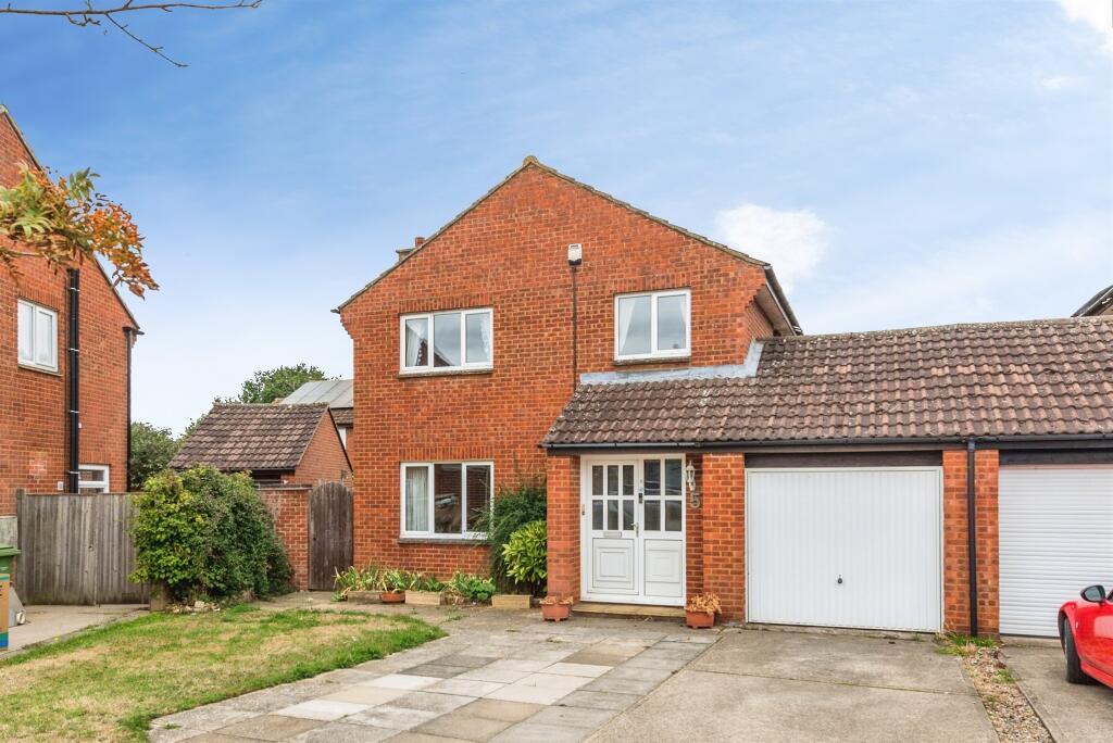 Main image of property: Trinity Close, Abingdon