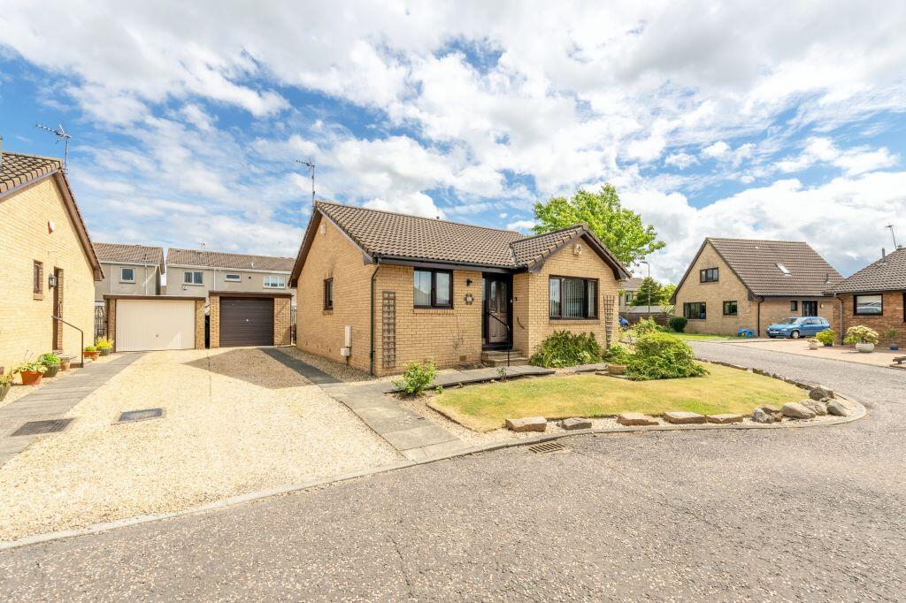 Main image of property: 11 Winton Close, Tranent, EH33 2PZ