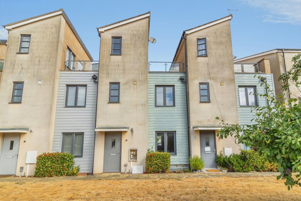 Main image of property: Selkirk Drive, Oakridge Park, Milton Keynes, Buckinghamshire, MK14
