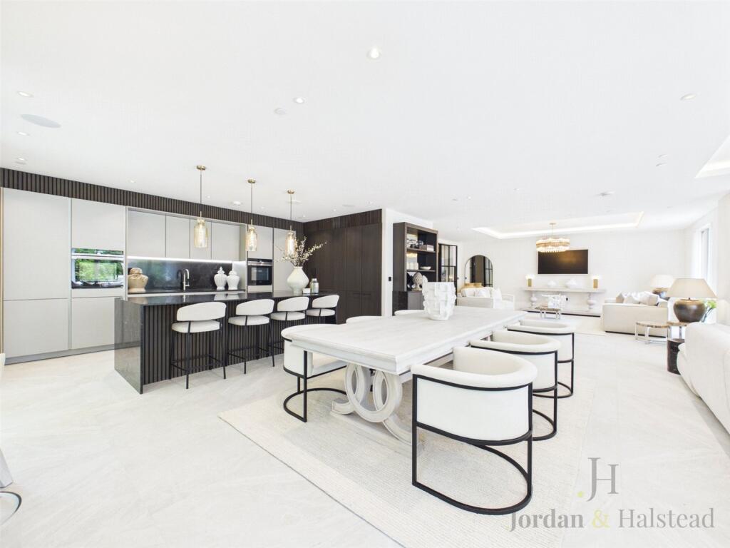 Main image of property: Macclesfield Road, Prestbury, Macclesfield, Cheshire, SK10