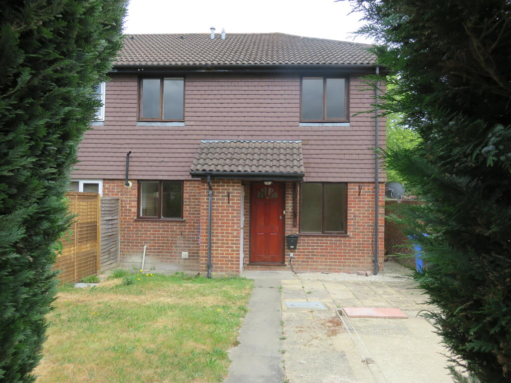 Main image of property: Fallowfield, Yateley, Hampshire