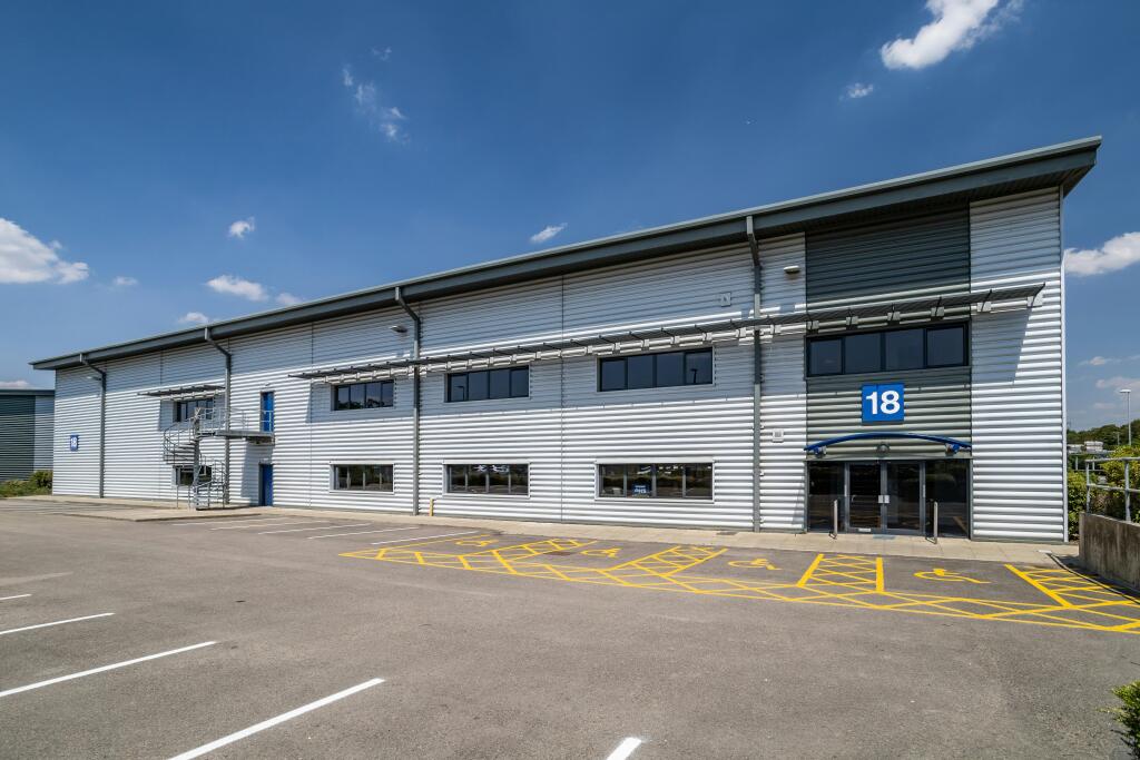 18 Titan Drive - Peterborough-50.jpg