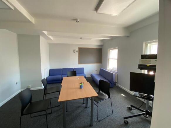Office 5.jpg
