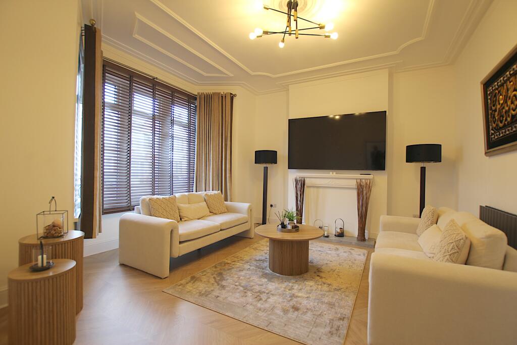 Main image of property: Hurstbourne Gardens, Barking, Barking And Dagenham