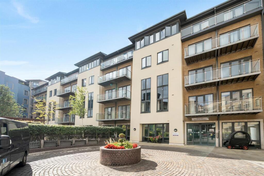 Main image of property: Maumbury Gardens, Dorchester