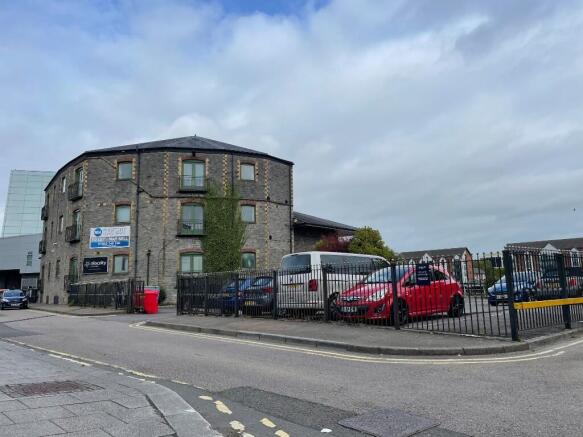 External + car park