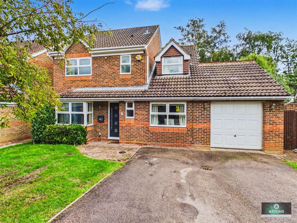 Main image of property: Langstone Close, Maidenbower