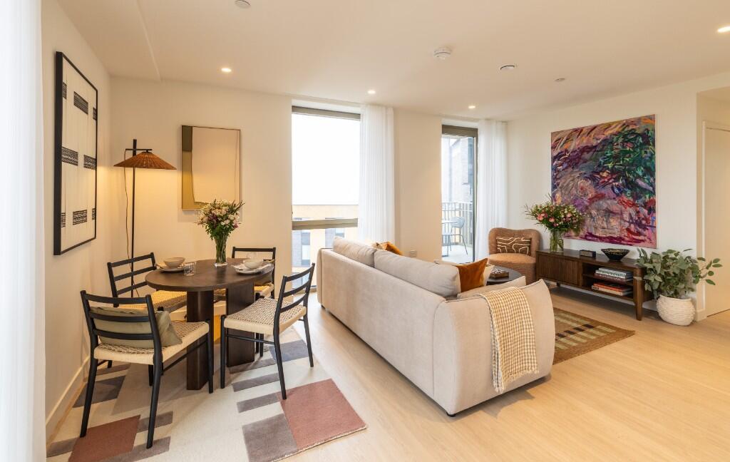 Main image of property: Ferry Island Related Argent, N17