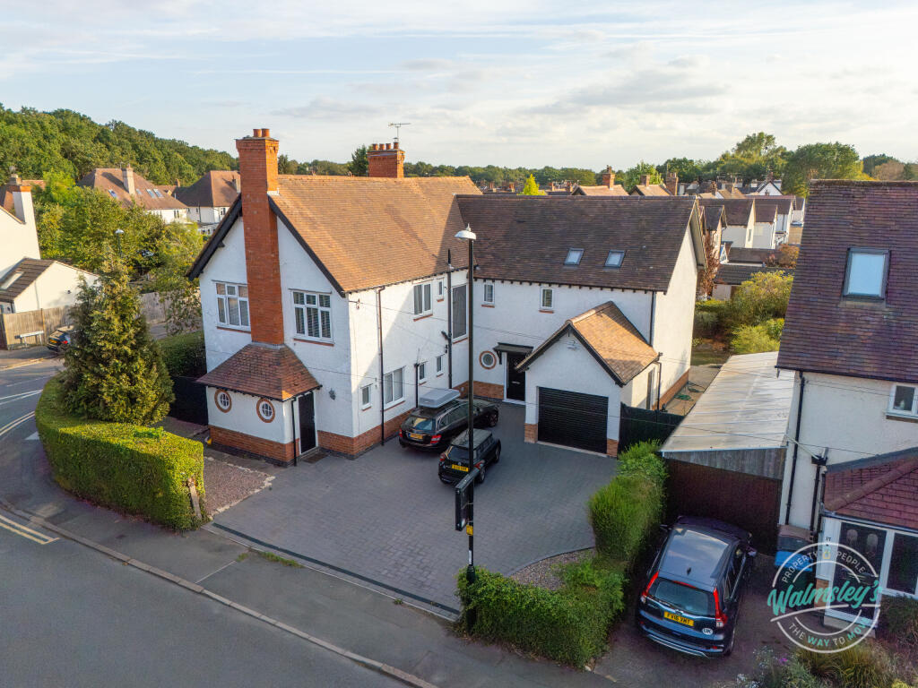Main image of property: Beechwood Avenue, Earlsdon, Coventry, CV5