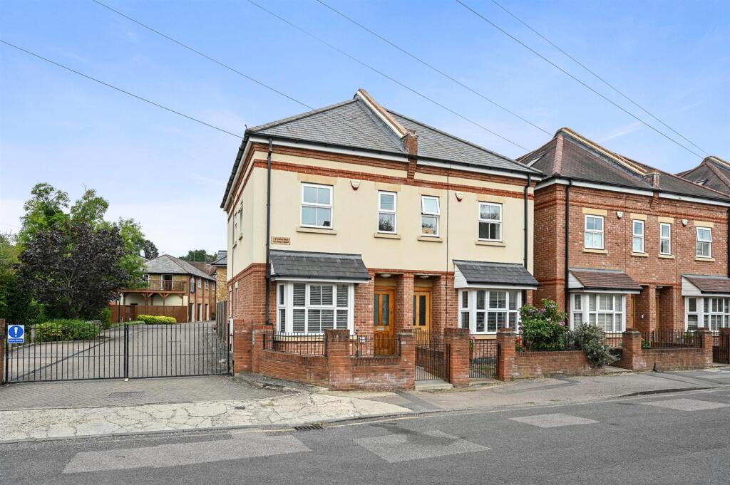 Main image of property: Ebury Road, Rickmansworth, WD3