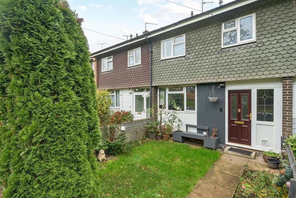 Main image of property: Windermere Road, Reading RG2