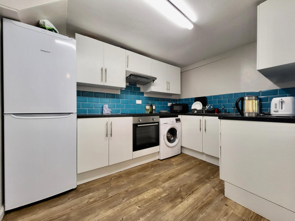 Main image of property: St Andrews Road, Avonmouth, BS11 9ET