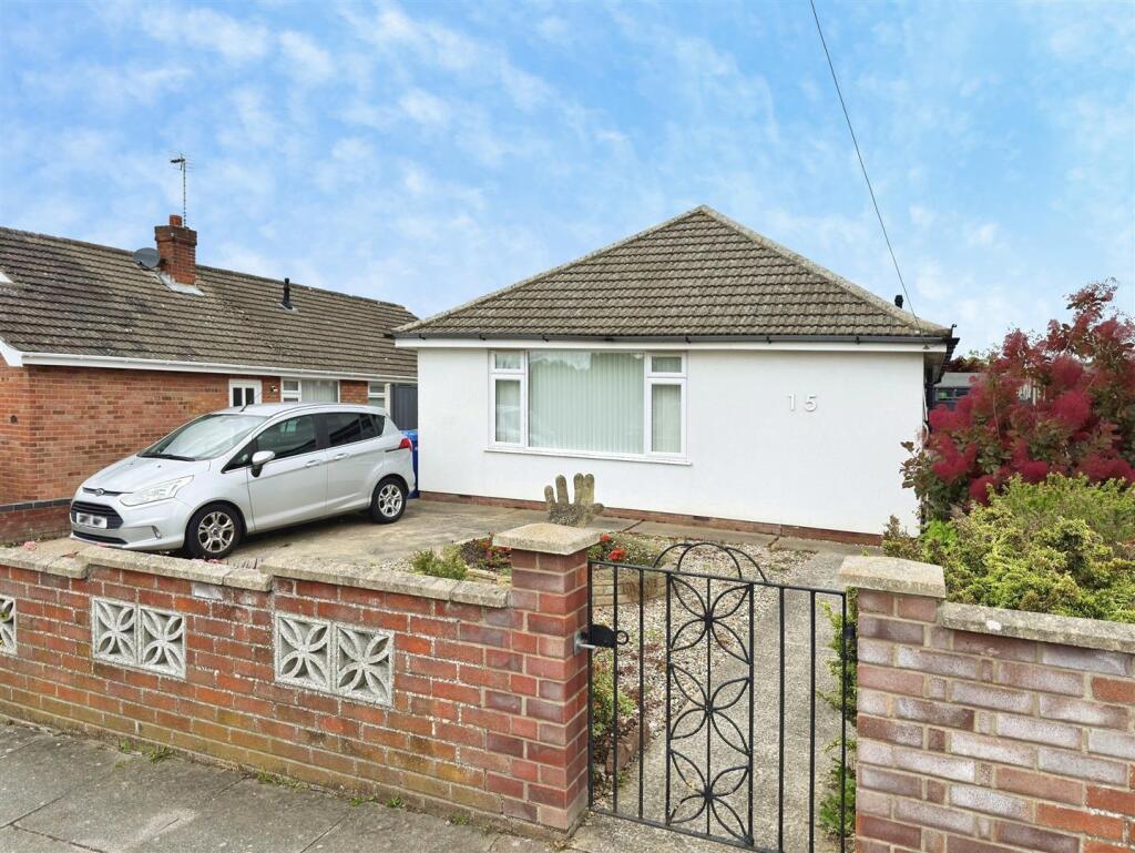 Main image of property: Woods Loke West, Oulton Broad, Lowestoft, Suffolk, NR32