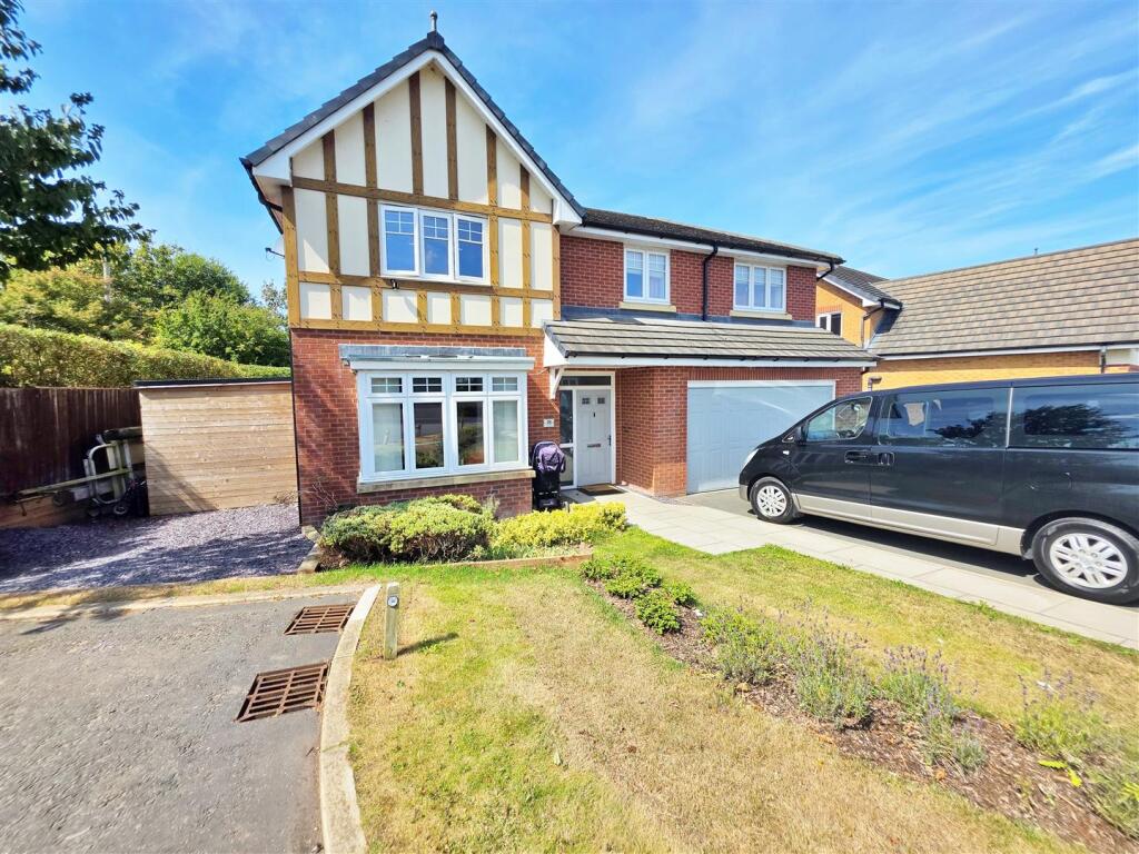 Main image of property: Kings Close, Staining, Blackpool