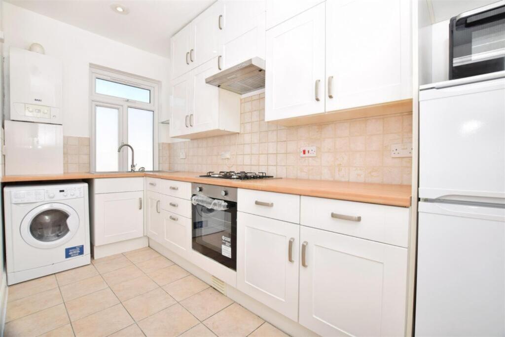 Main image of property: Station Road, London, N3