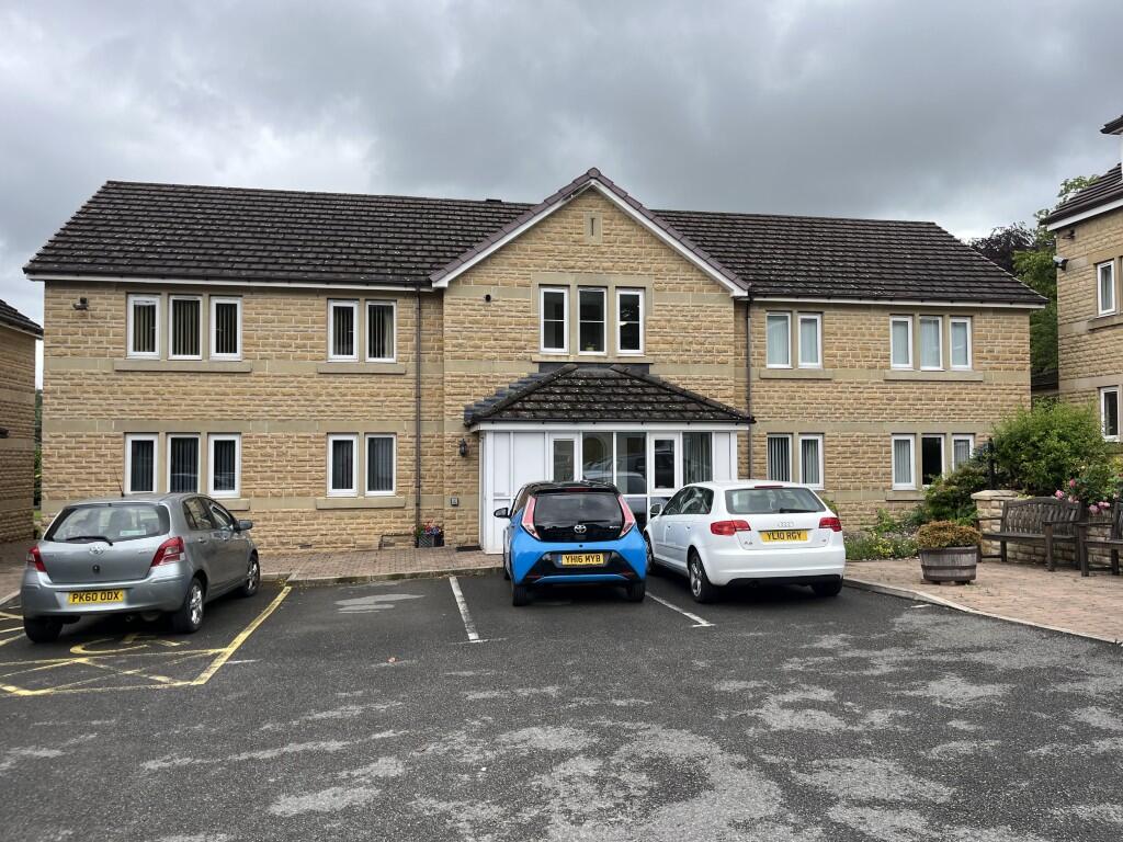 Main image of property: Lyndhurst, Hall Bank Drive, Bingley, BD16 4BB