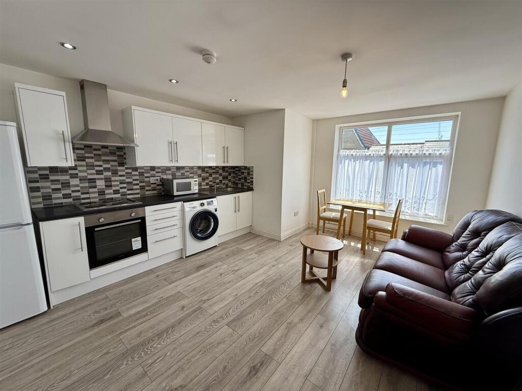 Main image of property: City Road, Cardiff