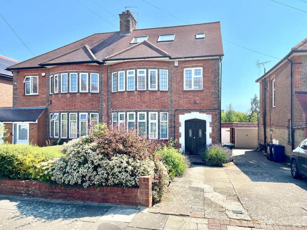 Main image of property: Cissbury Ring South, London