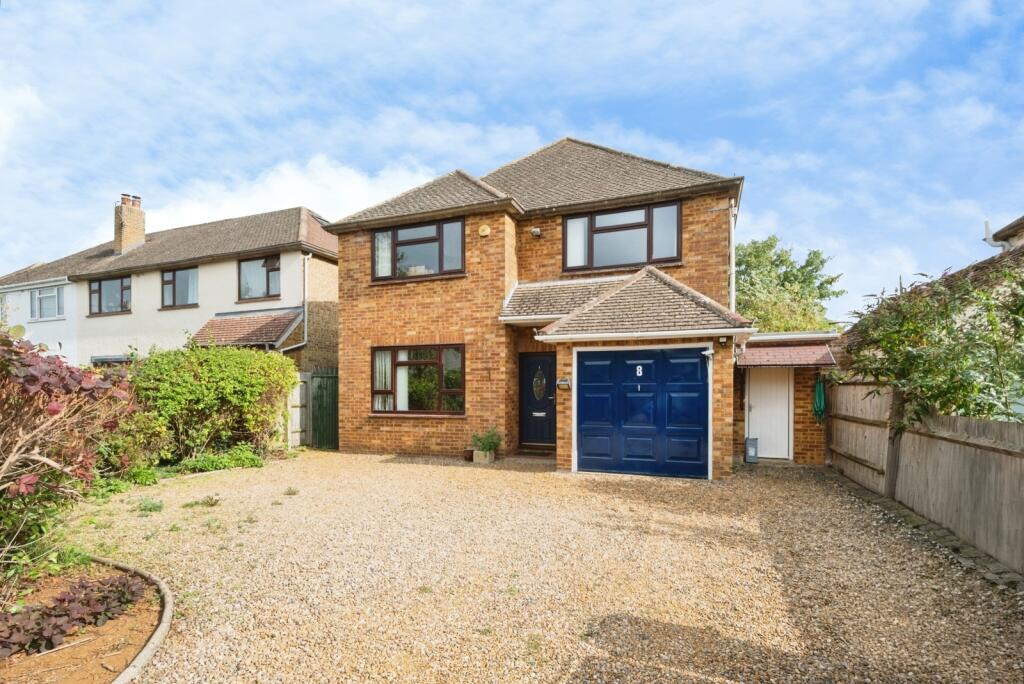 Main image of property: Chacombe Road, Middleton Cheney, Northamptonshire, OX17