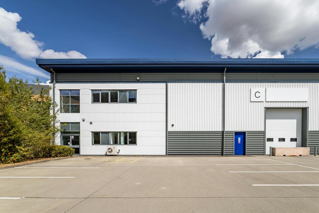 Units A to D Elstree Trade Park-103.jpg