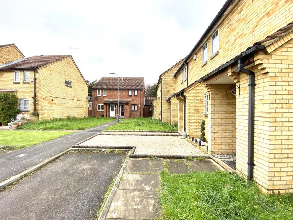 Main image of property: Badgers Close, Hayes