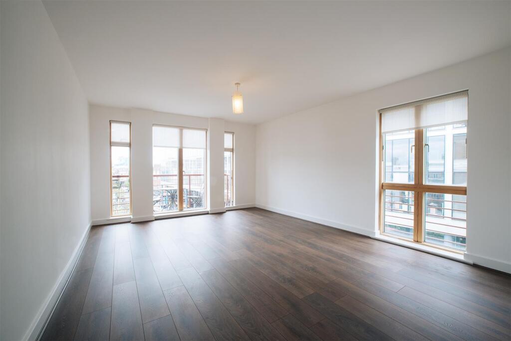 Main image of property: 27 Spital Square, Spitalfields, E1