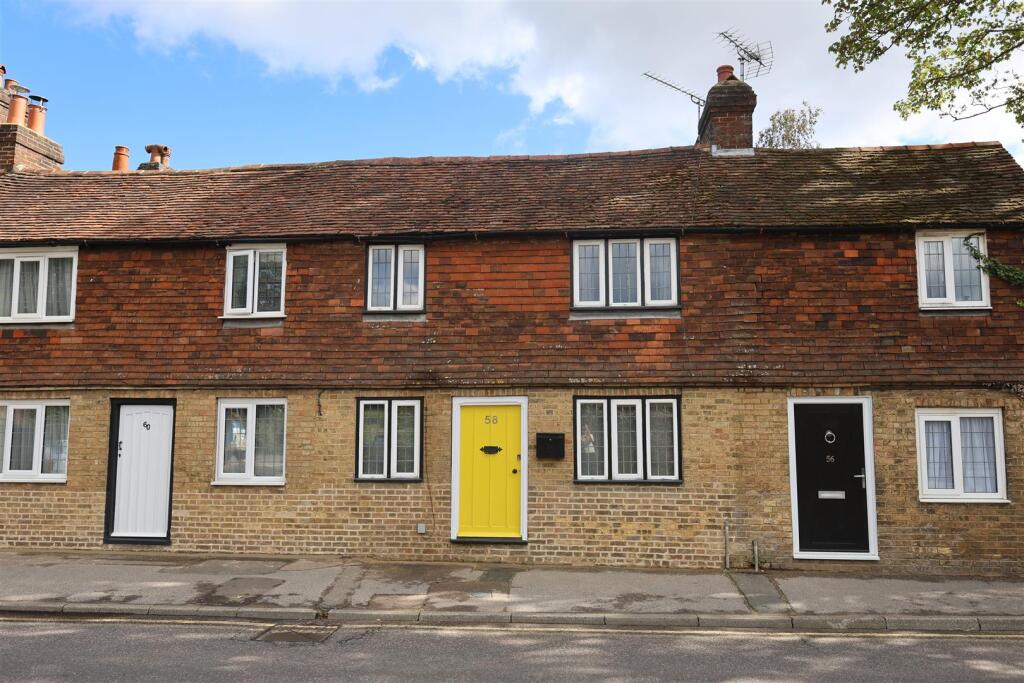 Main image of property: London Road, Riverhead, Sevenoaks