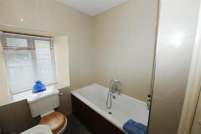 BATHROOM (2)
