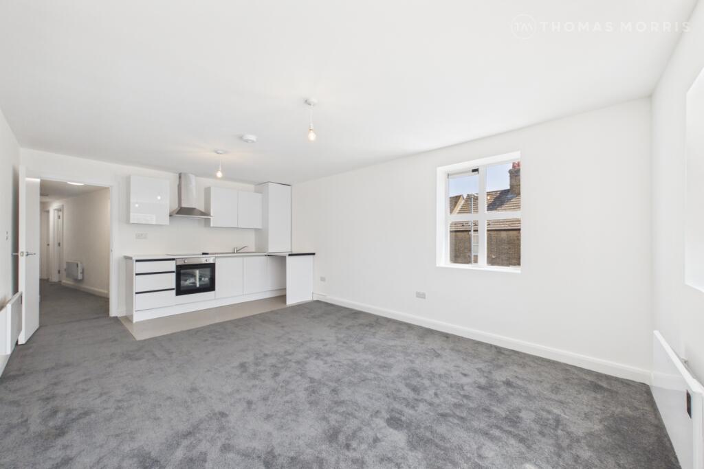 Main image of property: High Street, St. Neots, Cambridgeshire, PE19