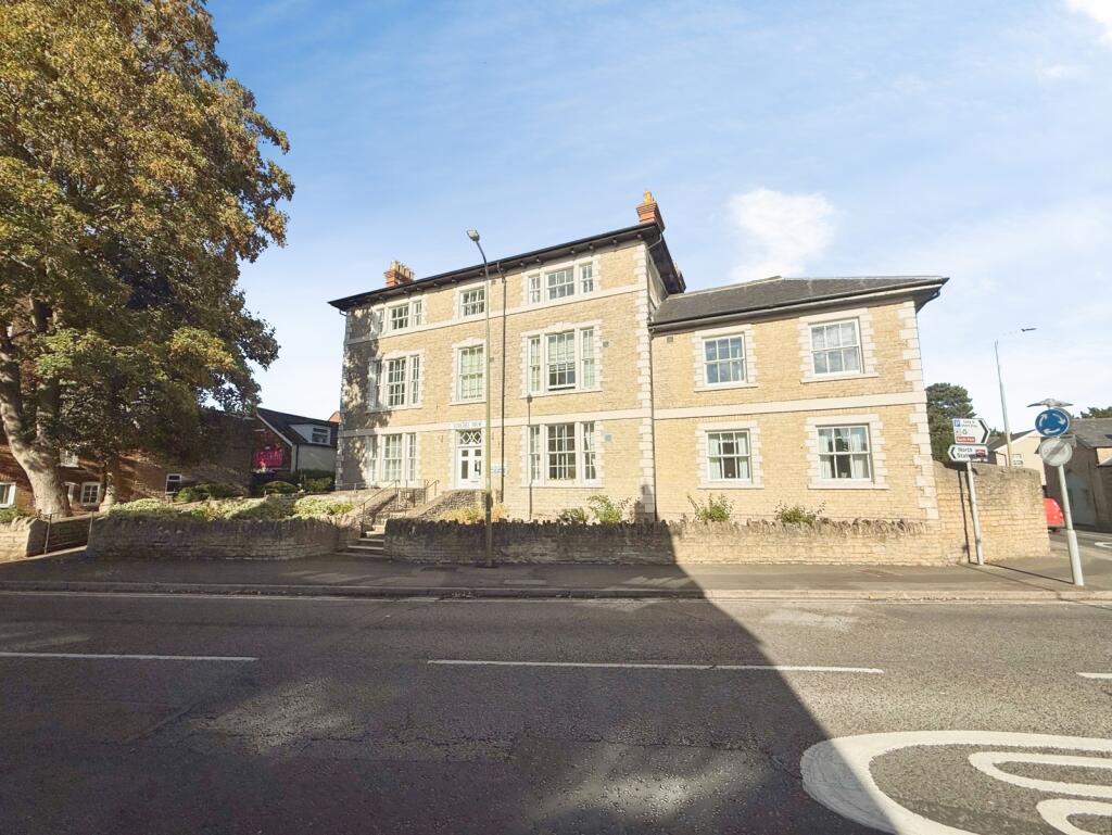 Main image of property: Hometree House, London Road, Bicester