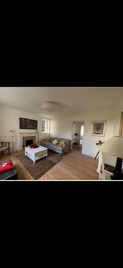 Main image of property: Glengariffe Flat 4, Glengariffe, Torquay, TQ1 1SE