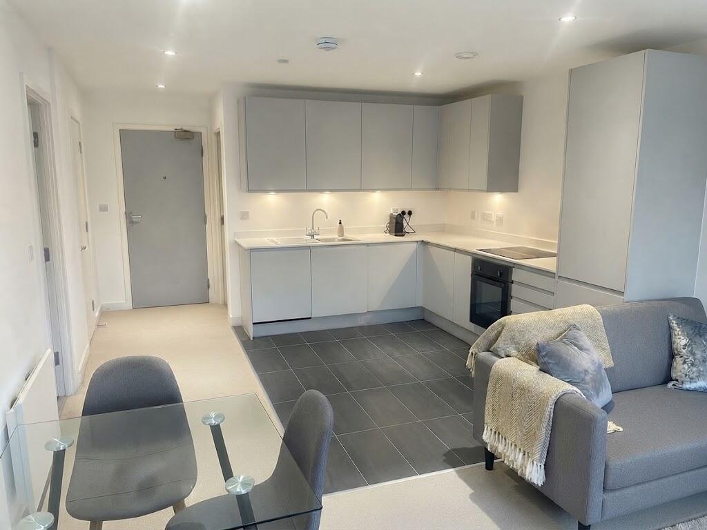 Main image of property: Boundary Lane, Manchester